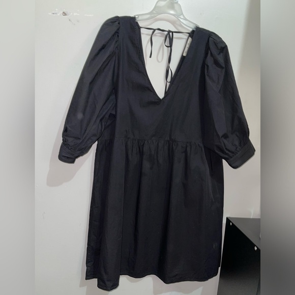 Women’s Plus Size Mini Closet Staple Black Dress by Vine & Love 1X - Picture 4 of 10